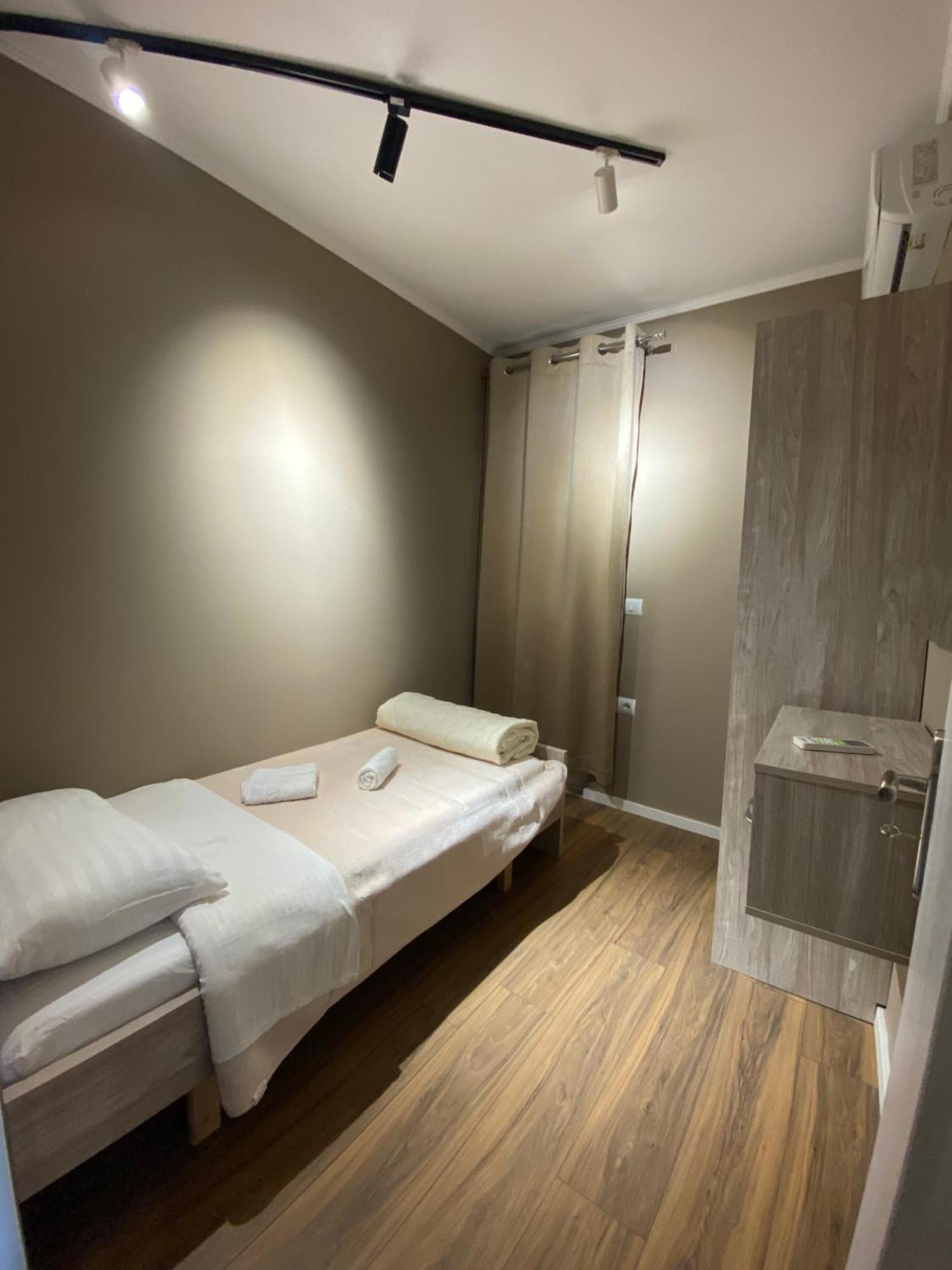 Novs Apartment3 ジロカストラ エクステリア 写真